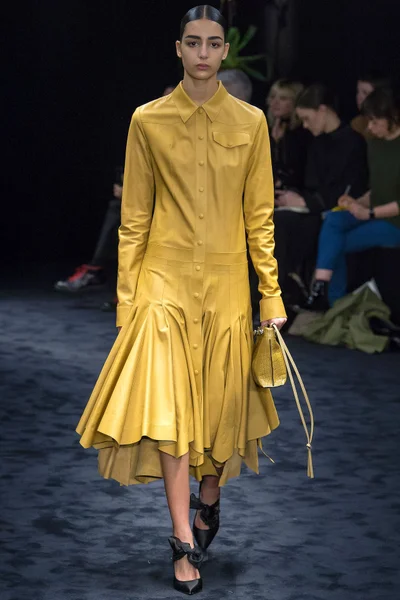 Look 36